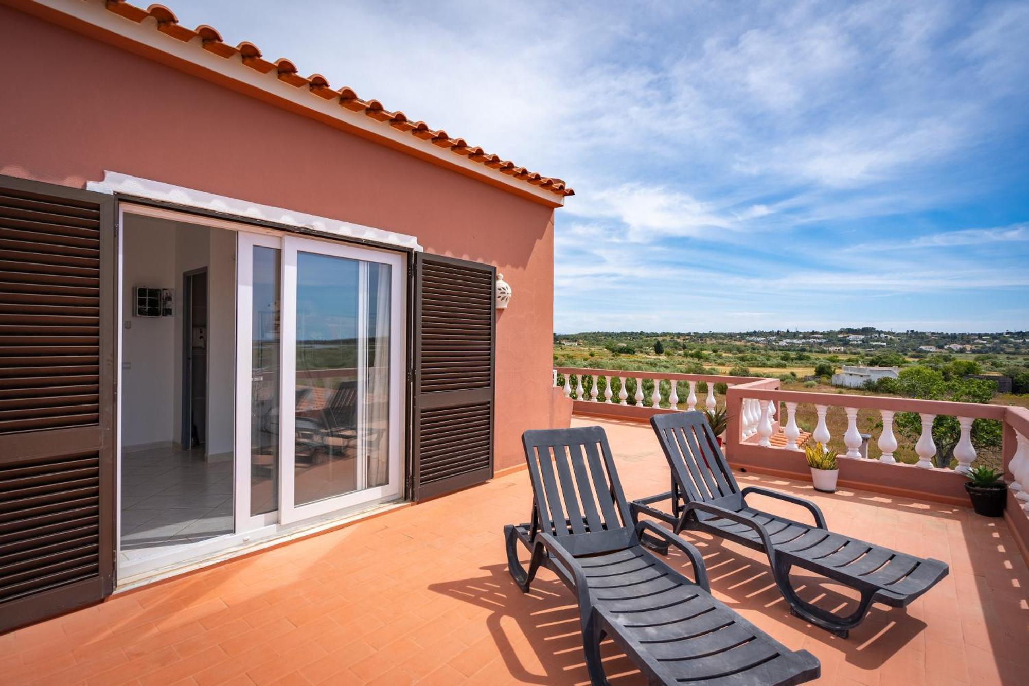 Villa Paradis - Quartos Pera Bagian luar foto