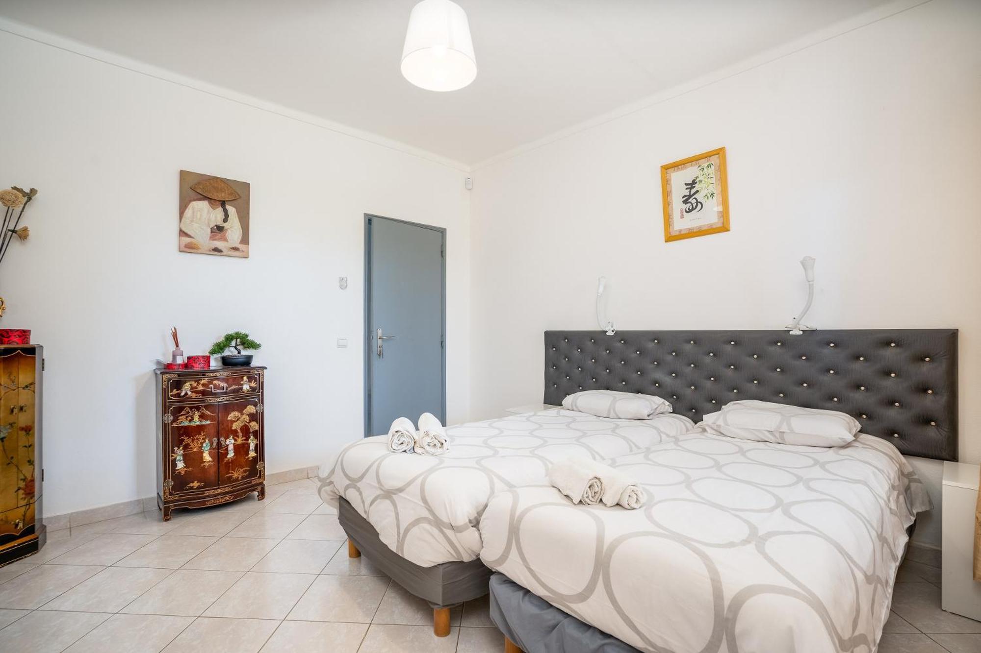 Villa Paradis - Quartos Pera Bagian luar foto